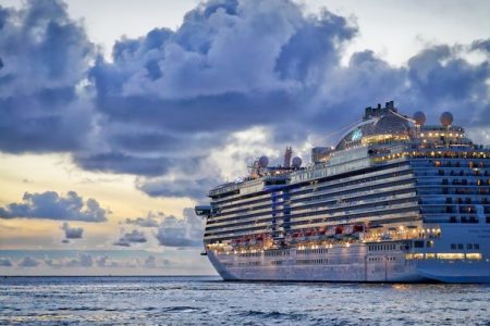 10 Reasons to Book Cruise Holidays.